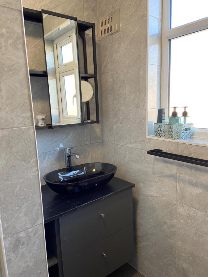 לונדון Streatham Common Bed & Breakfast מראה חיצוני תמונה